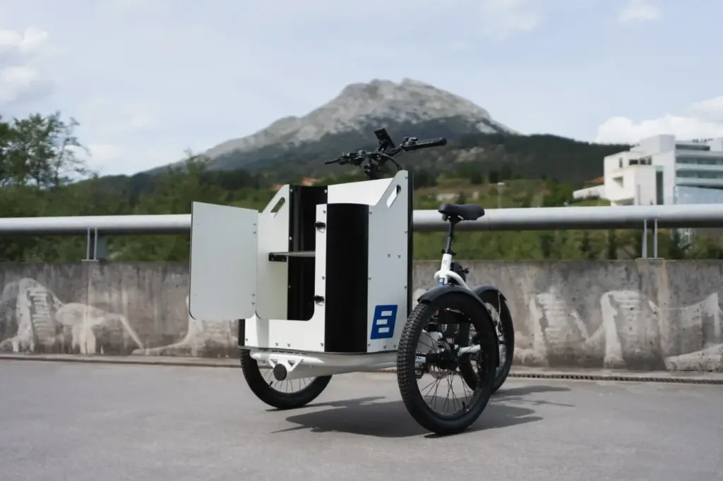 CARGO TRIKES